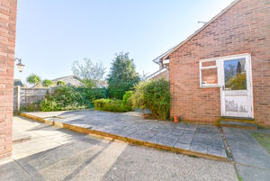 Photo 21- click for photo gallery